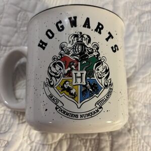 Harry Potter Hog‎ Warts  20 oz Handled Ceremic Mug Wizarding World